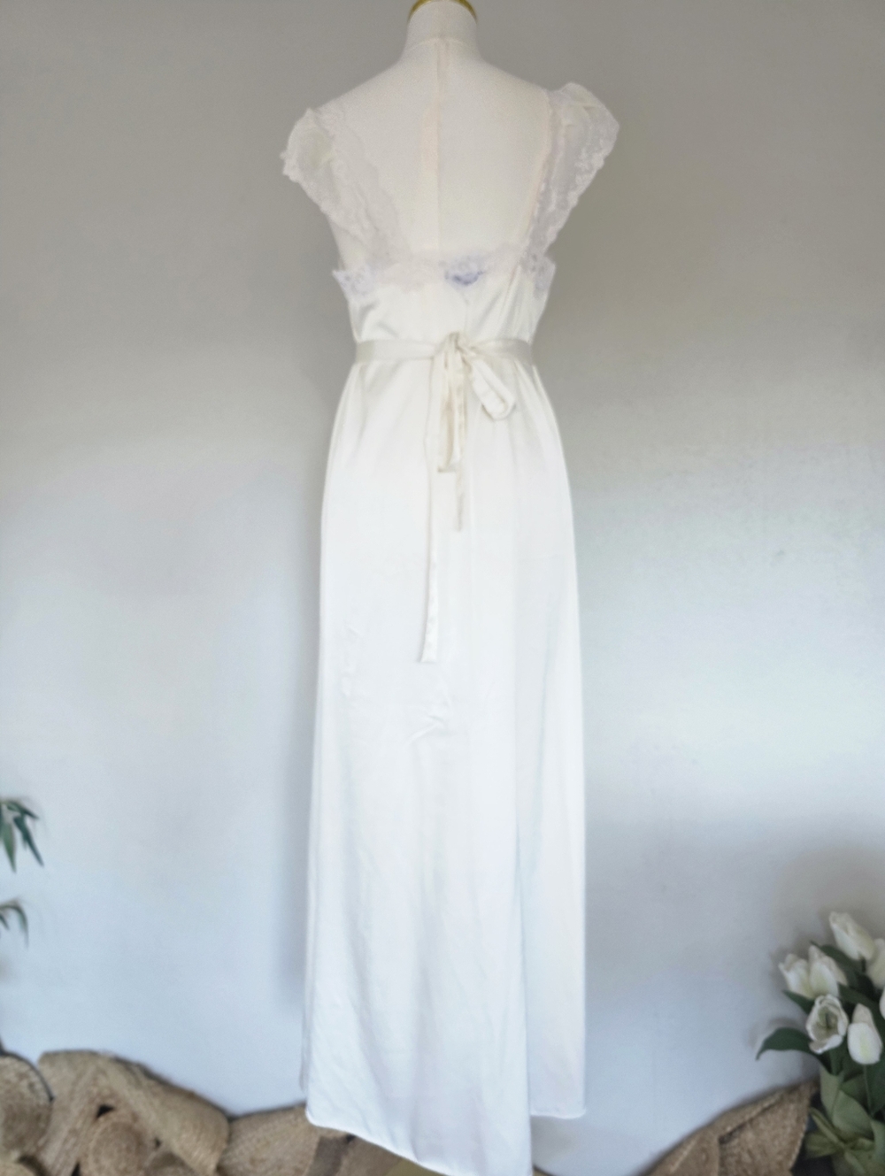 Christian Dior Vintage Ivory Lace  Trim Maxi Nightgown Slip Dress S - Picture 5 of 16